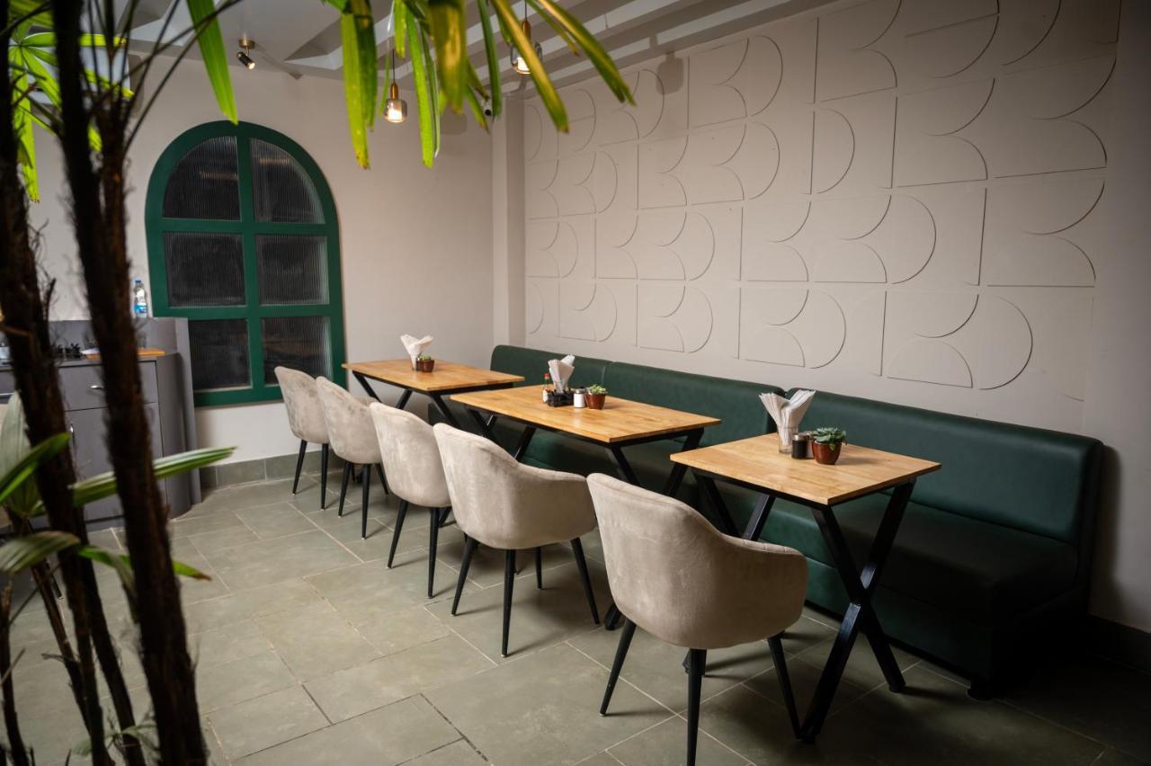 Gs Residency Hotel Guwahati Luaran gambar