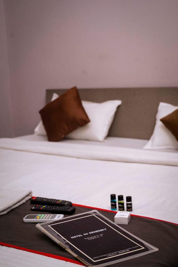 Gs Residency Hotel Guwahati Luaran gambar