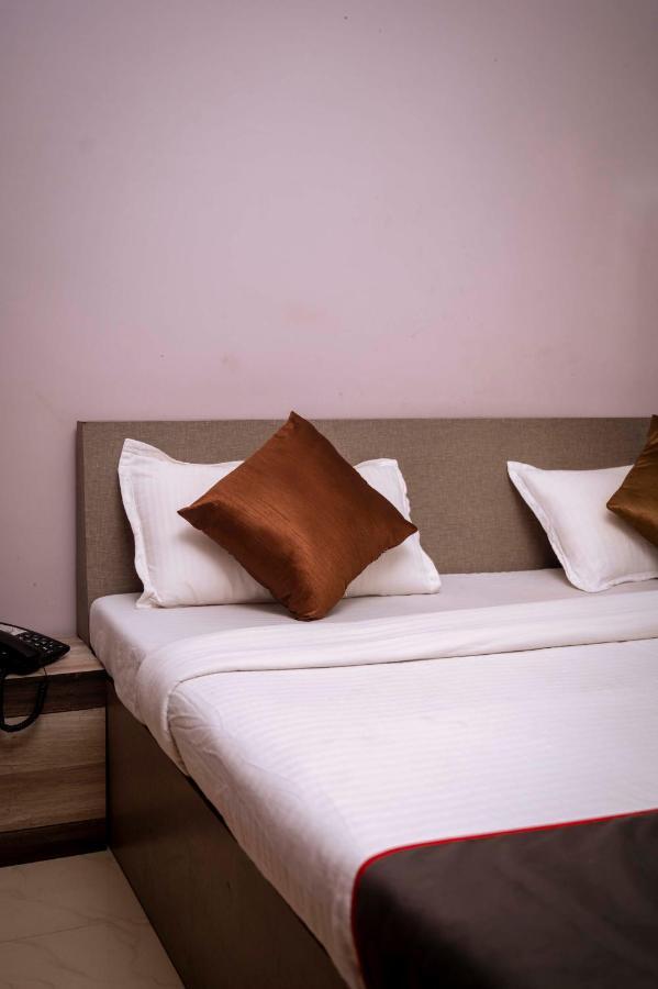Gs Residency Hotel Guwahati Luaran gambar
